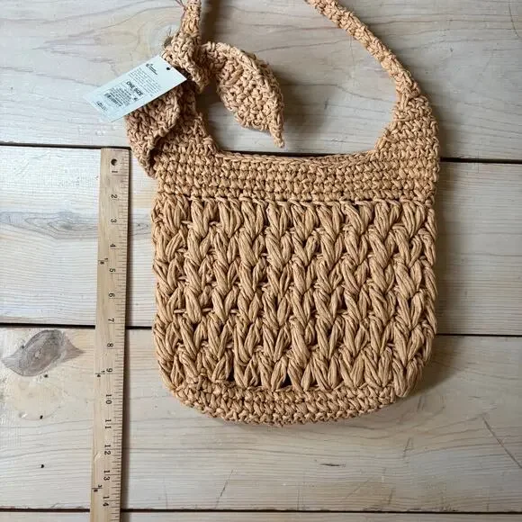 A New Day NWT Women's Straw Woven Tie-Top Shoulder Bag Light Brown Adj Strap - Picture 3 of 8